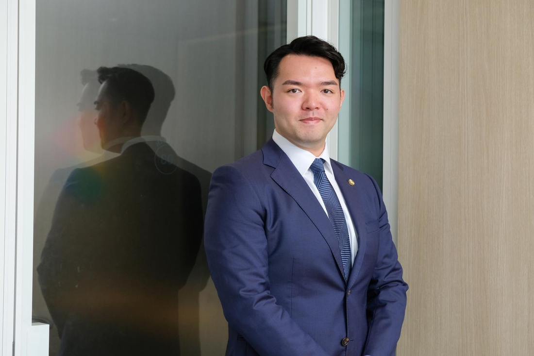 保険会社との交渉に臨む弁護士